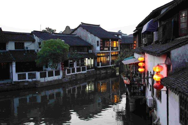 合肥铜陵路桥站牌后的这家小店，我居然错过了99次！